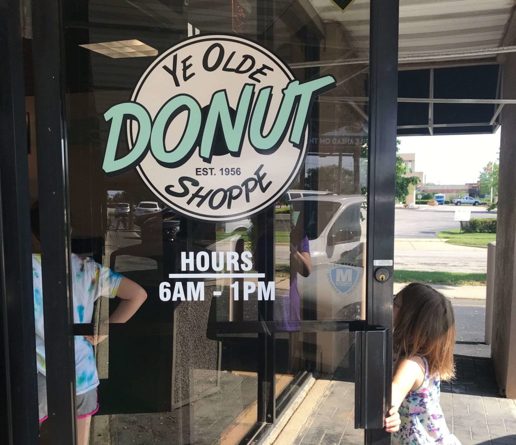  Ye  Olde  Donut Shoppe  Opens Champaign Store ChambanaMoms com